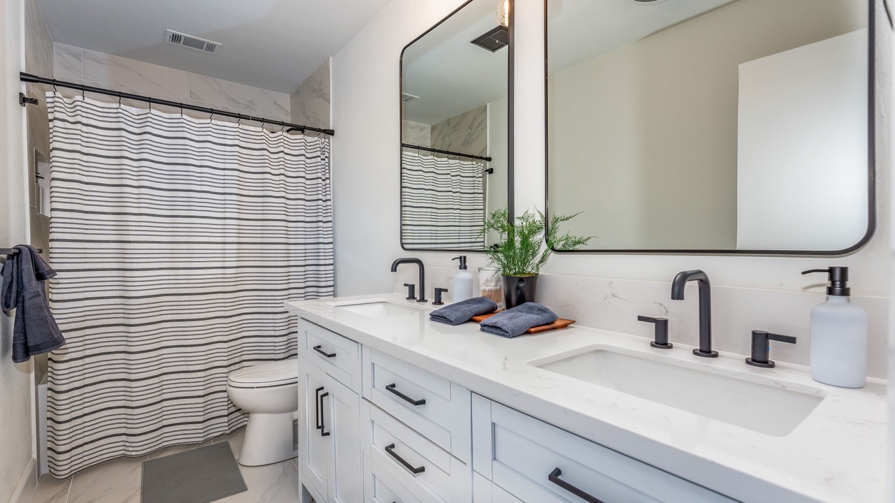 Photo of Bathroom in Yosemite Forks
