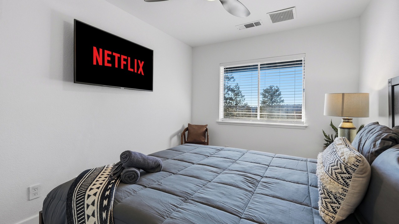 Photo of Bedroom in Yosemite Forks
