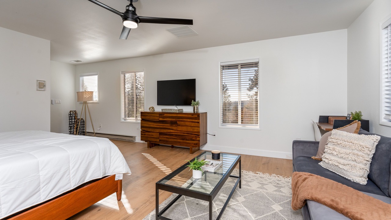 Photo of Bedroom in Yosemite Forks