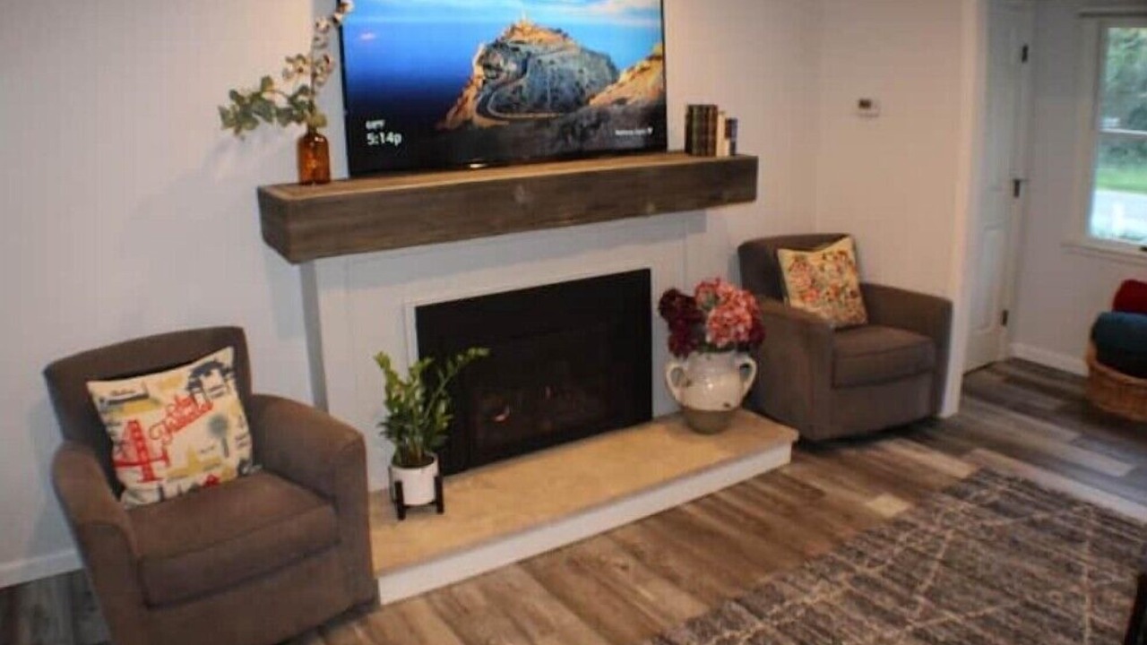 Photo of Livingroom in Monterey