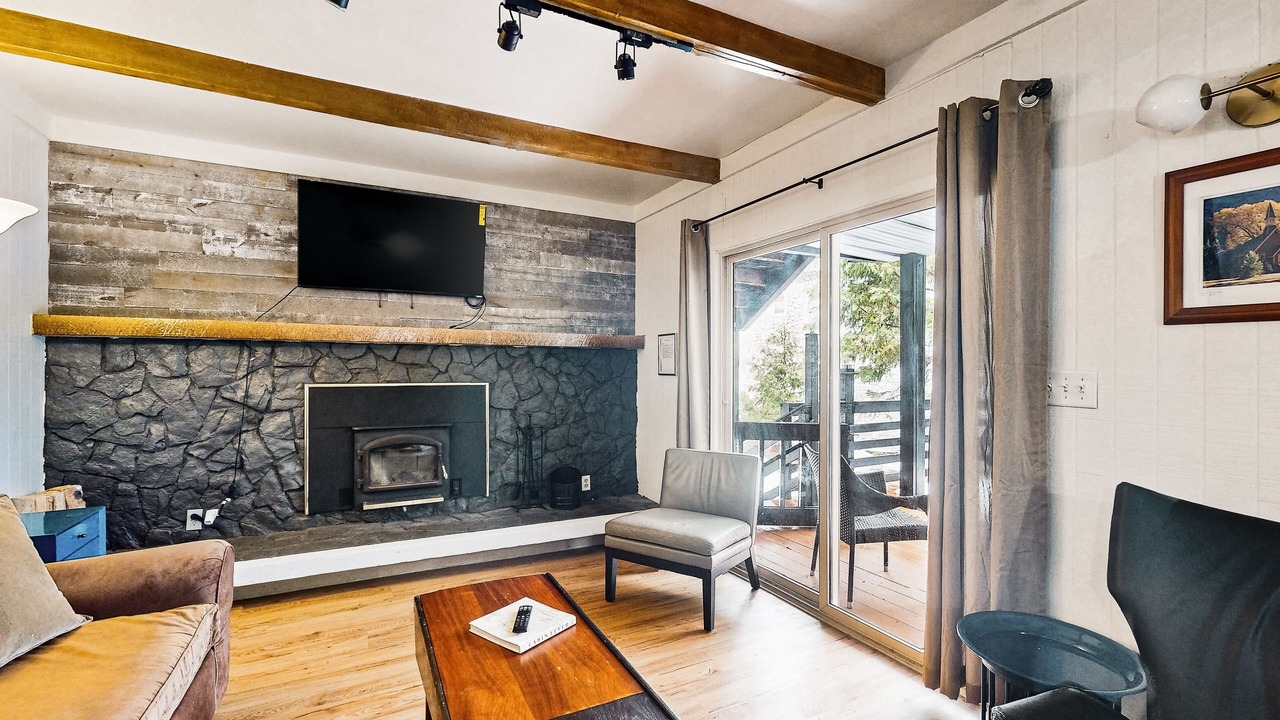 Photo of Livingroom in Fish Camp