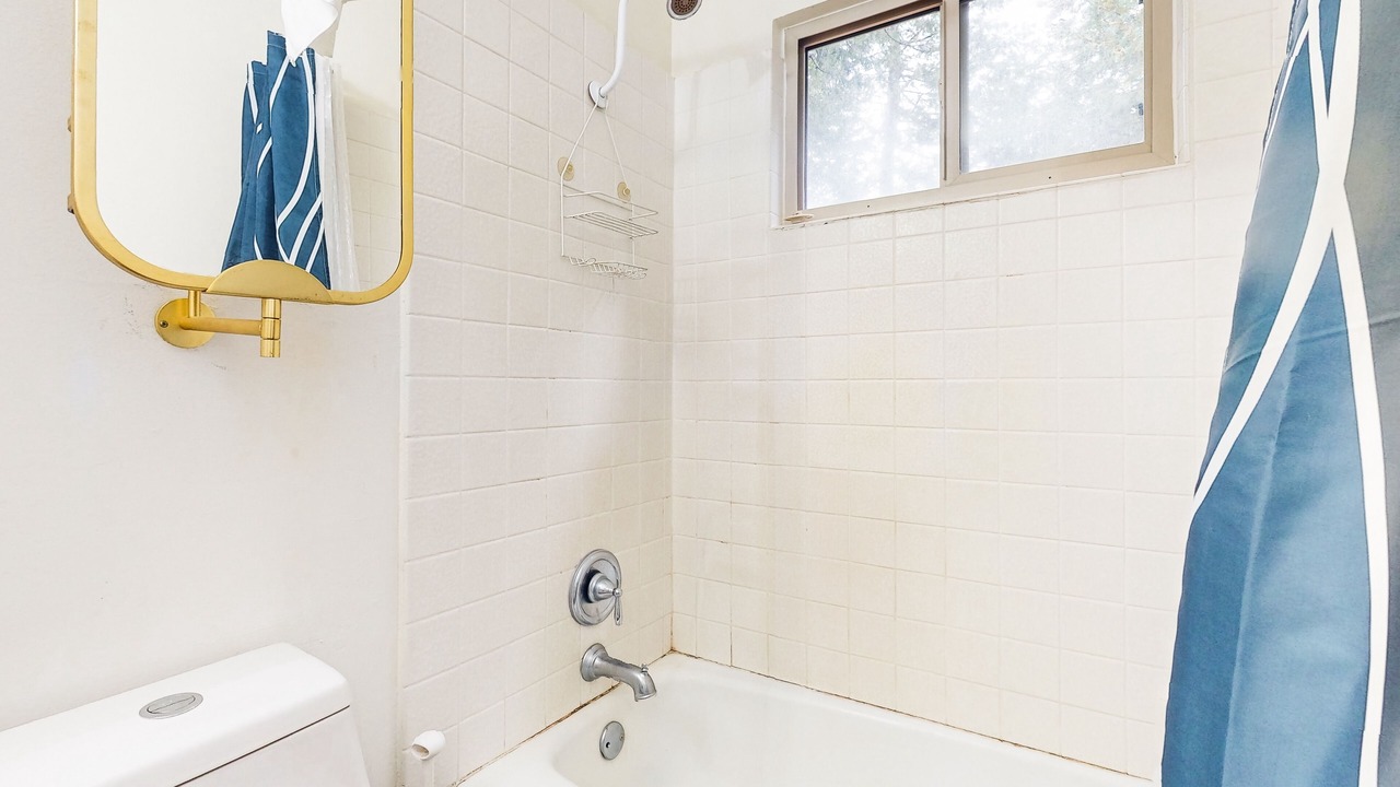 Photo of Bathroom in Fish Camp