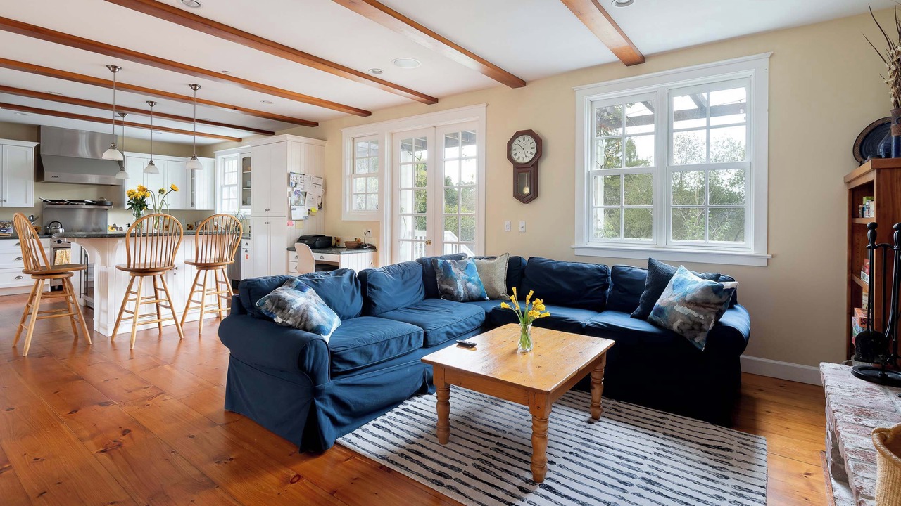 Photo of Livingroom in Ladera