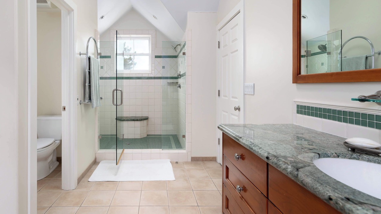 Photo of Bathroom in Ladera