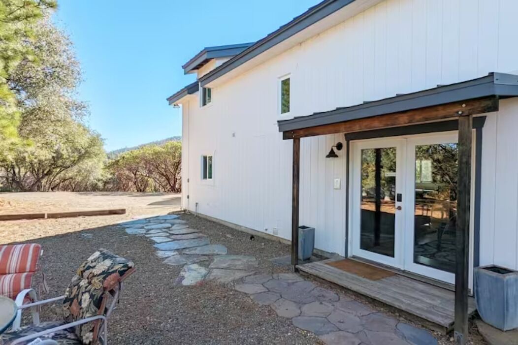 Photo of Outdoor in Midpines