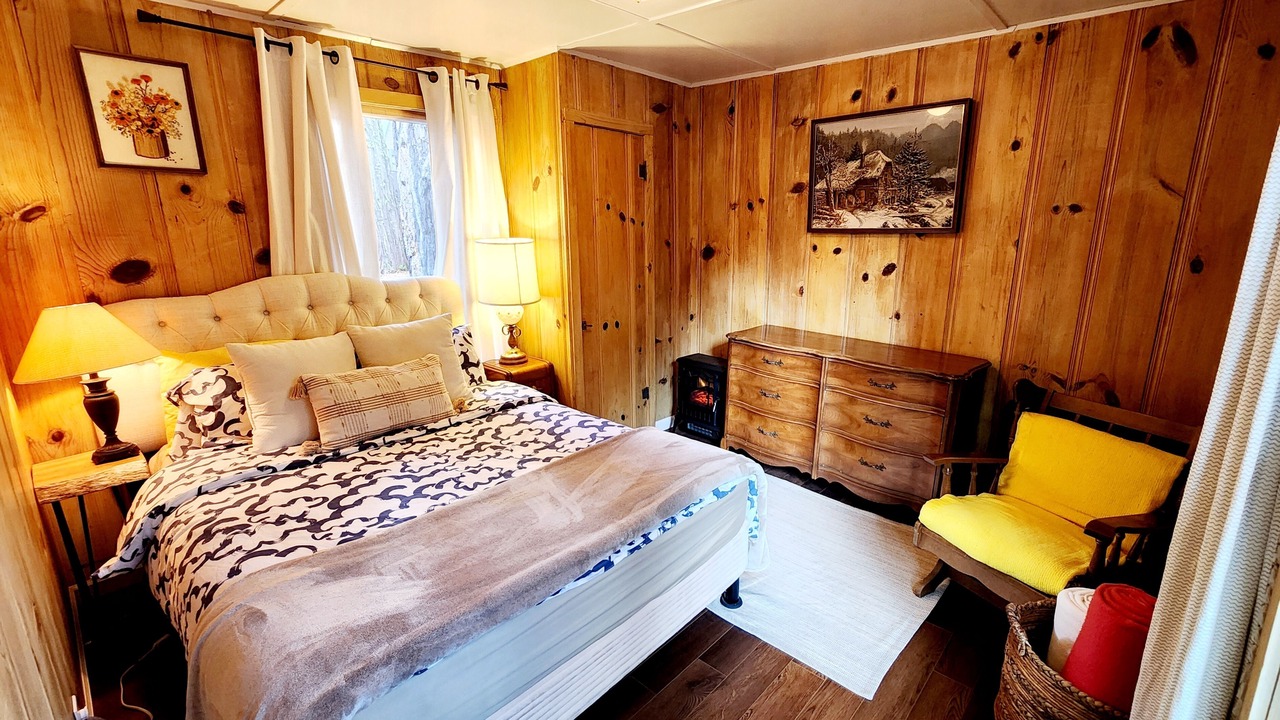 Photo of Bedroom in Long Barn