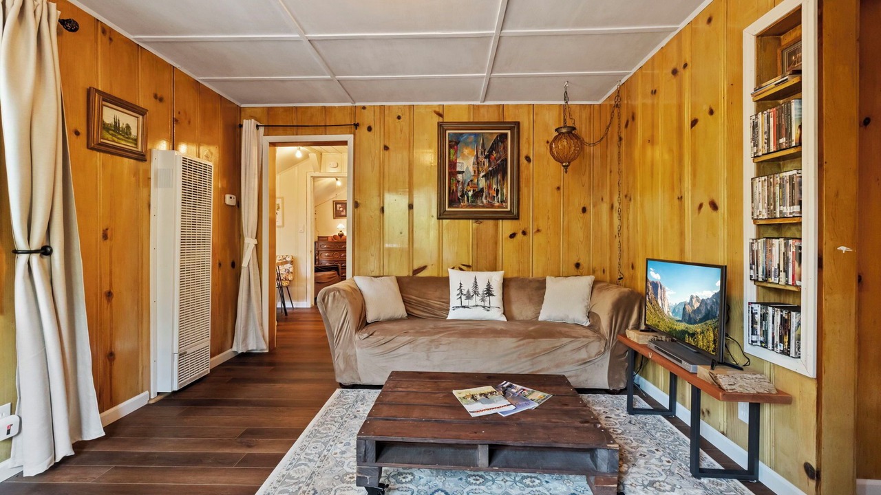 Photo of Livingroom in Long Barn