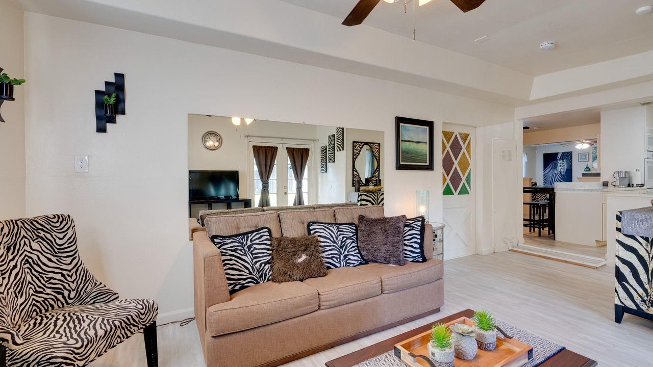 Photo of Livingroom in Roosevelt