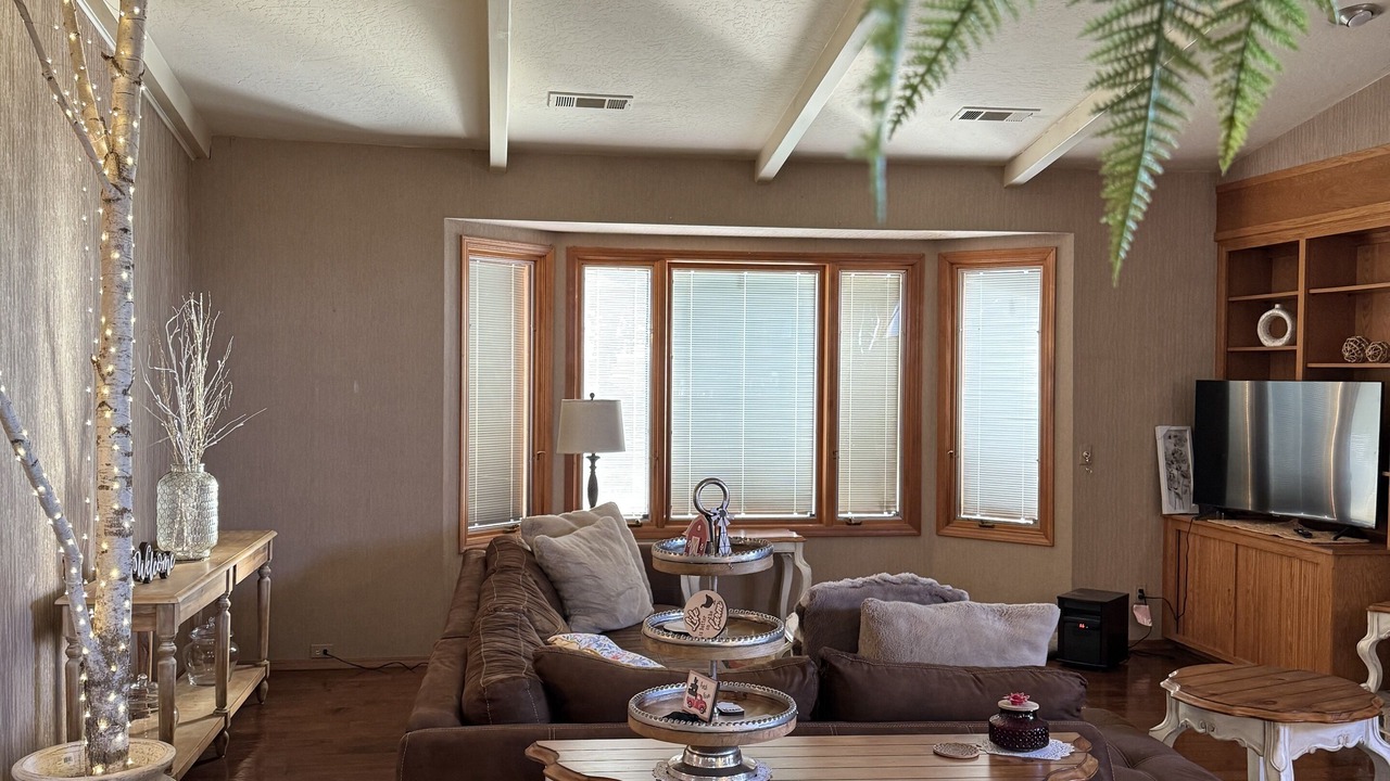 Photo of Livingroom in Porterville