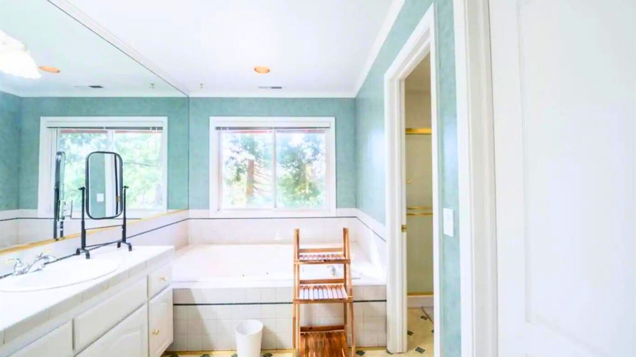 Photo of Bathroom in Mi-Wuk Village