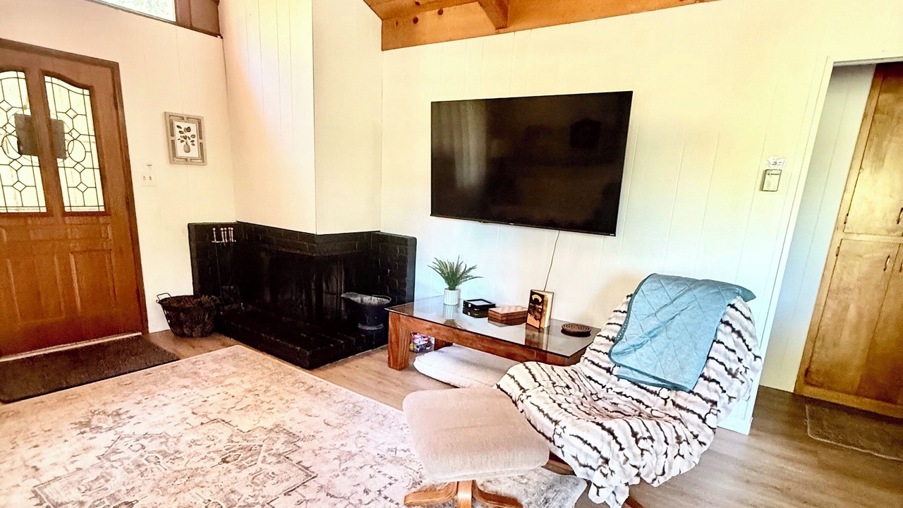 Photo of Livingroom in Twain Harte