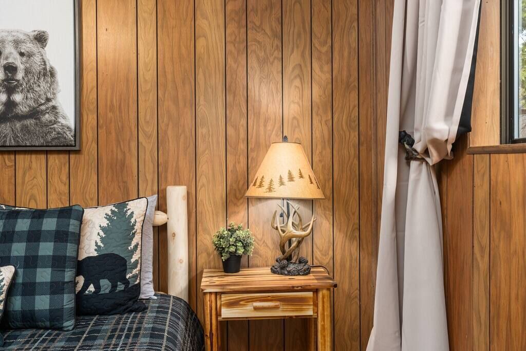 Photo of Bedroom in Sierra Cedars