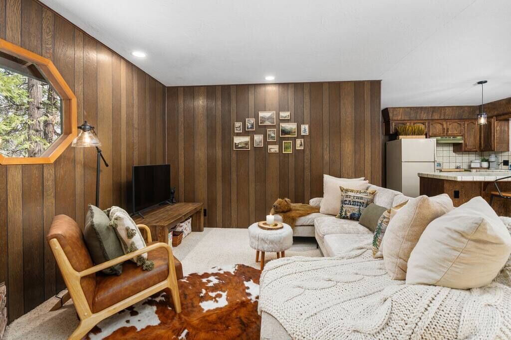 Photo of Livingroom in Sierra Cedars