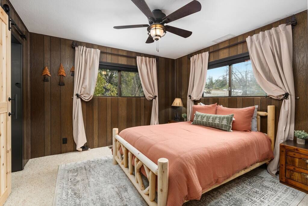 Photo of Bedroom in Sierra Cedars