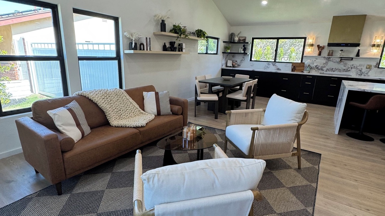 Photo of Livingroom in Thousand Oaks