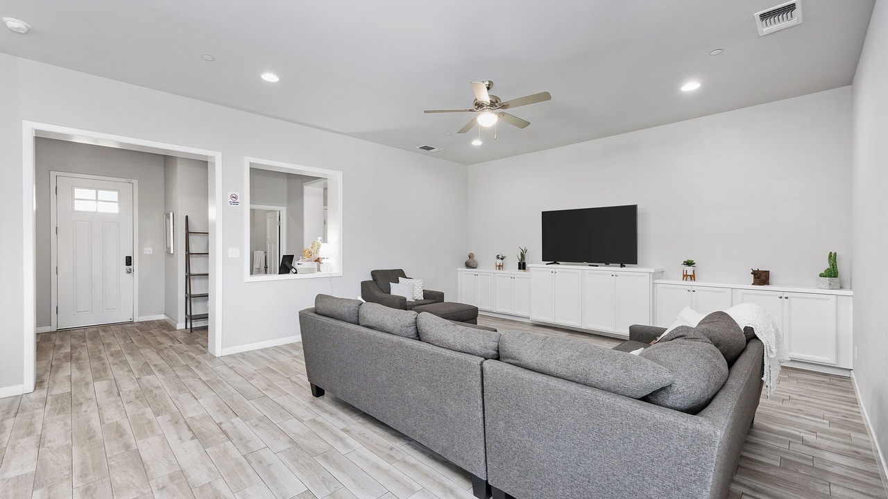 Photo of Livingroom in Pumpkin Center