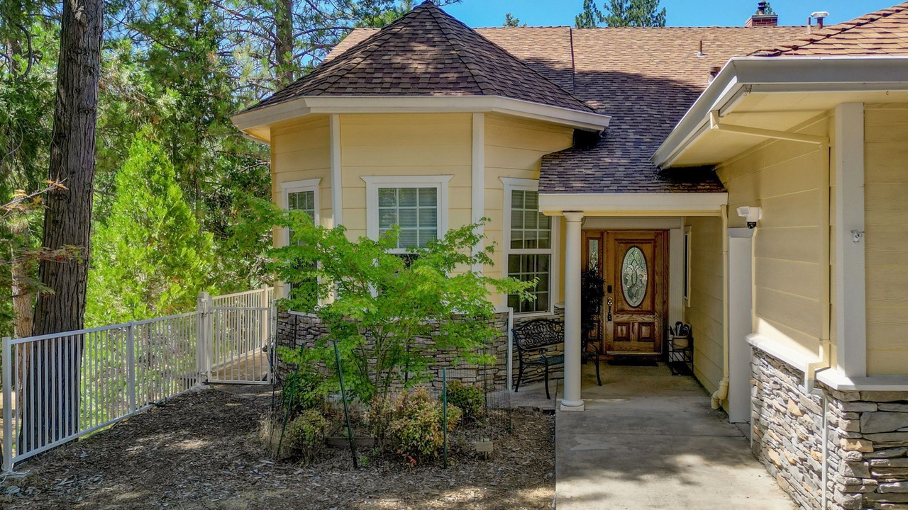 Photo of Outdoor in Groveland