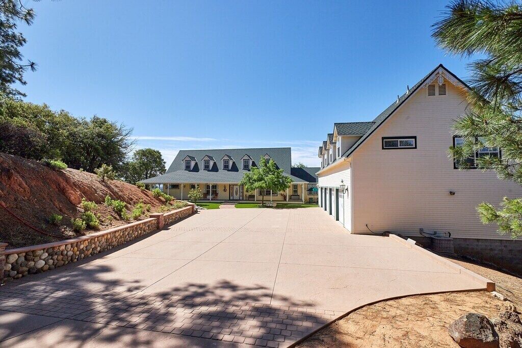 Photo of Outdoor in Phoenix Lake-Cedar Ridge