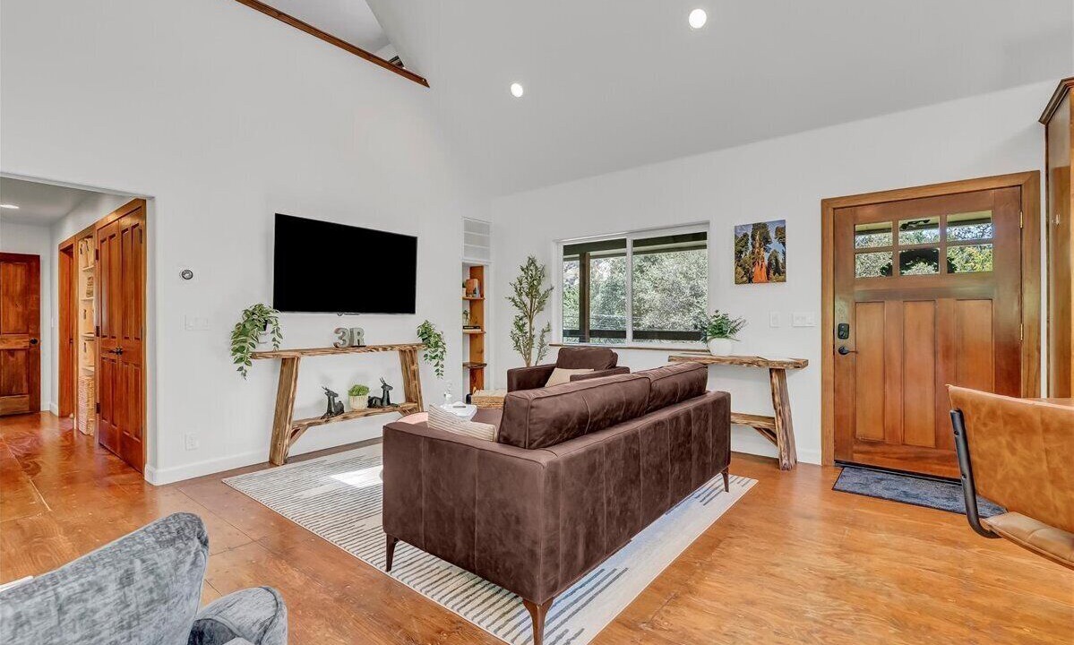 Photo of Bedroom in Three Rivers