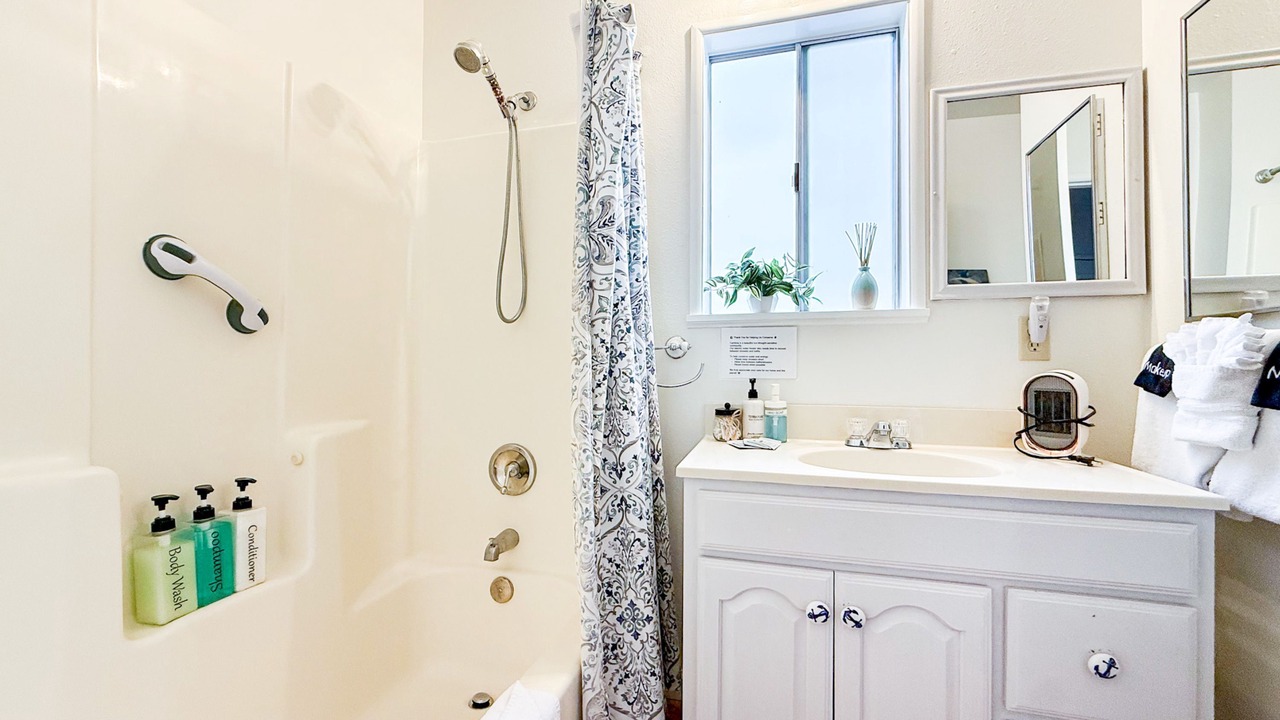 Photo of Bathroom in Lodge Hill