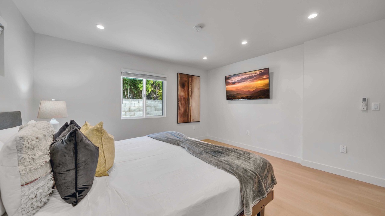 Photo of Bedroom in Van Nuys