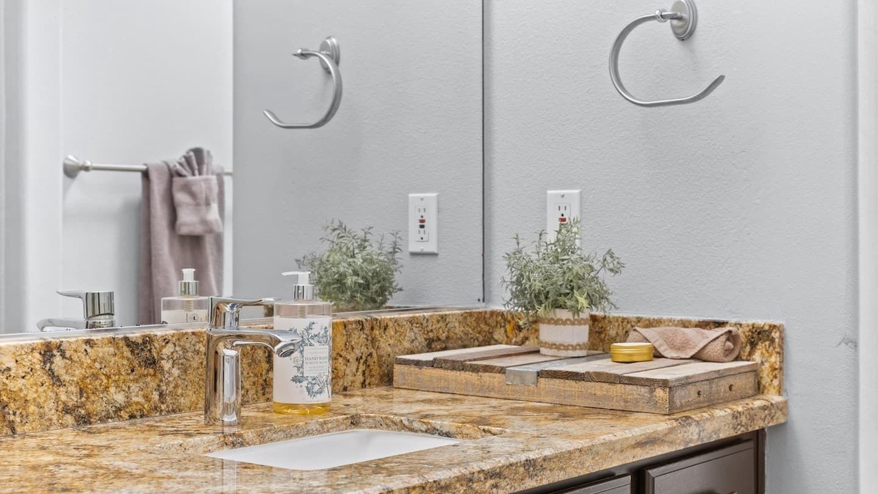 Photo of Bathroom in Eagle Ranch
