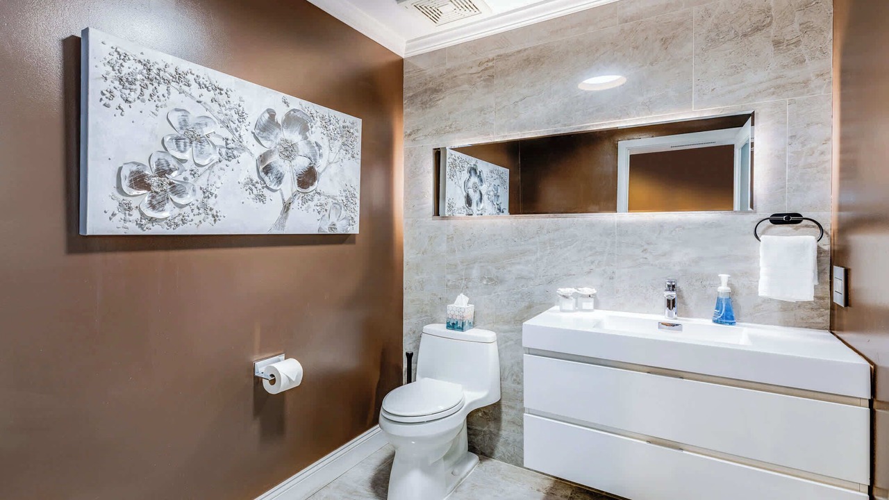 Photo of Bathroom in The Villas