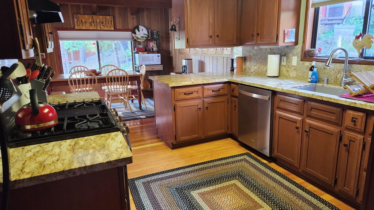 Photo of Kitchen in Mi-Wuk Village