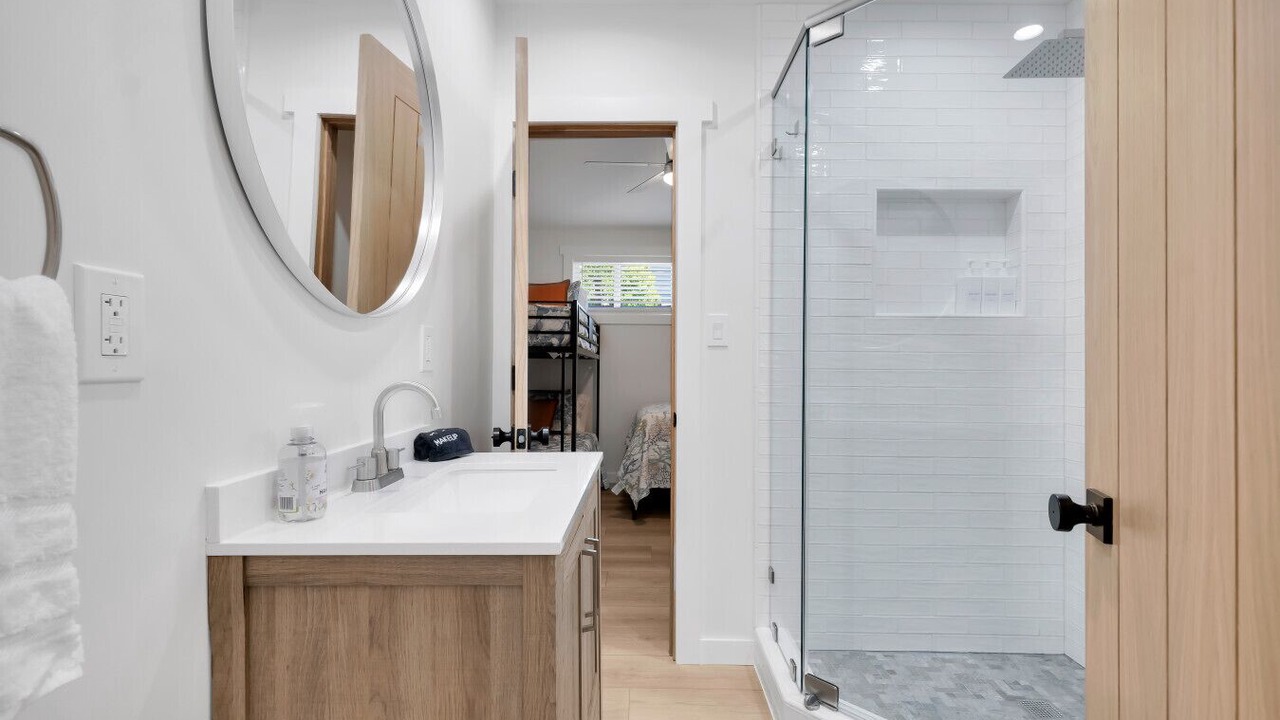 Photo of Bathroom in Thousand Oaks