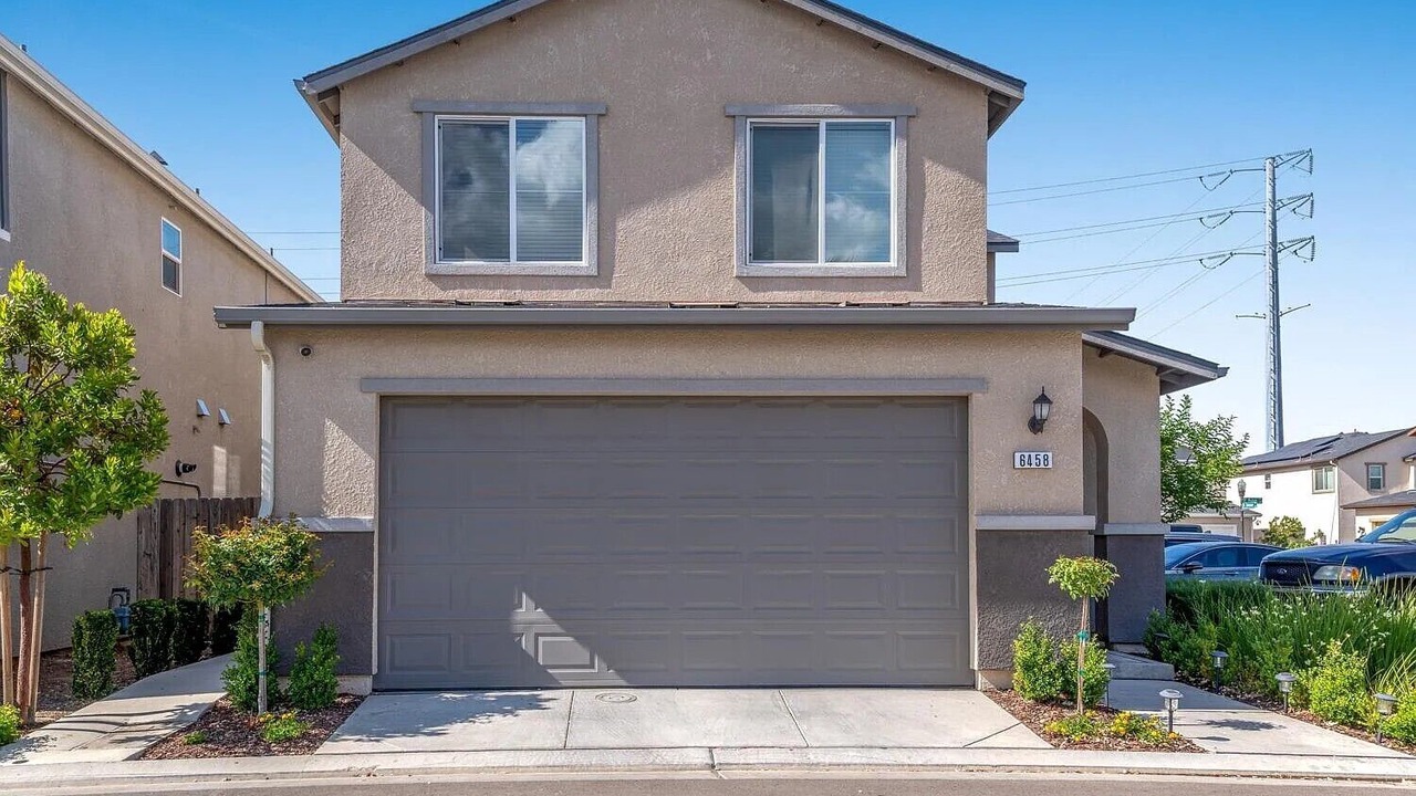 Photo of Outdoor in Raisin