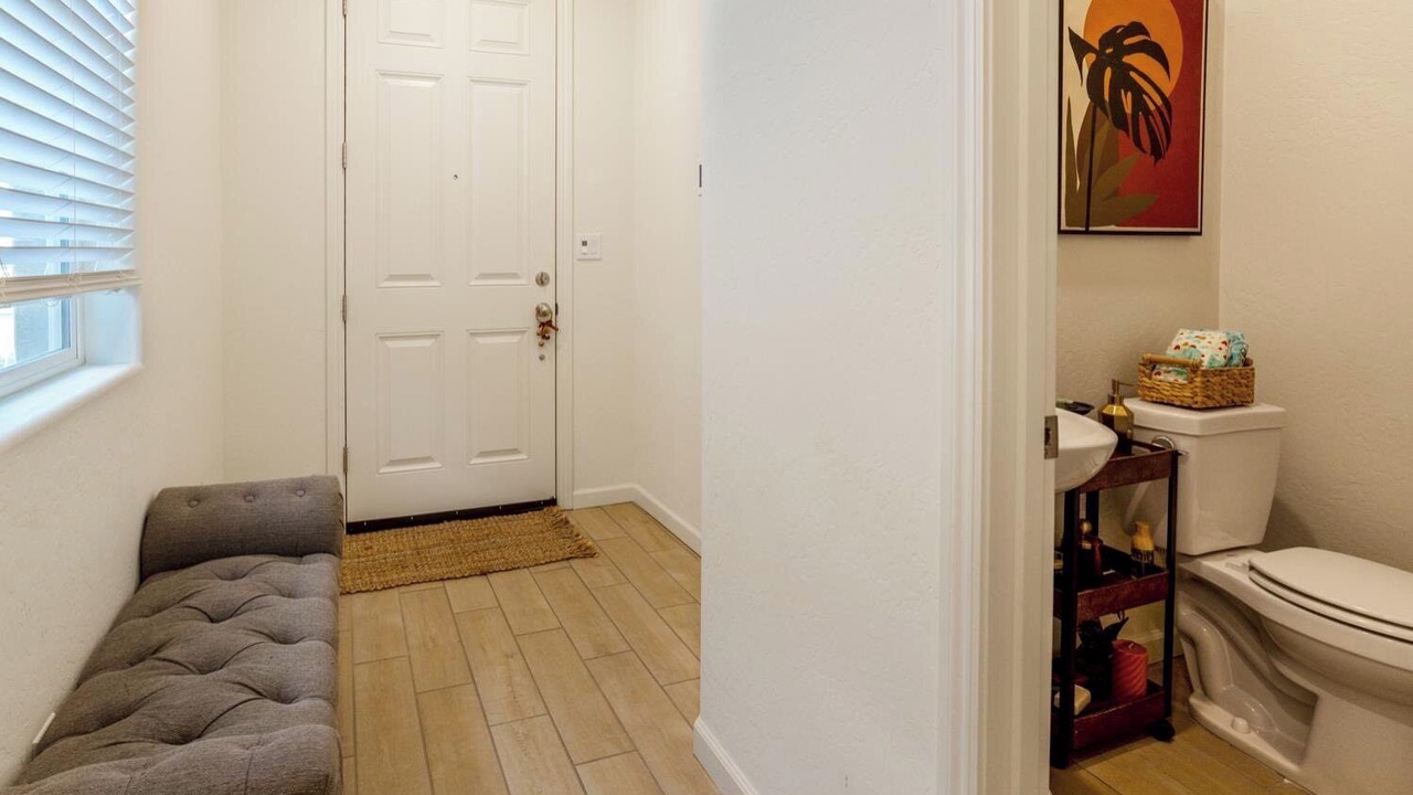 Photo of Bathroom in Raisin