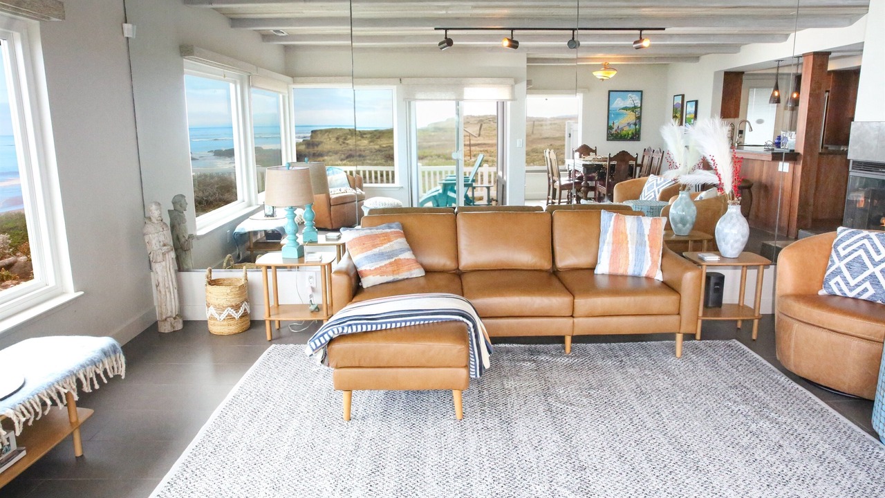 Photo of Livingroom in San Simeon
