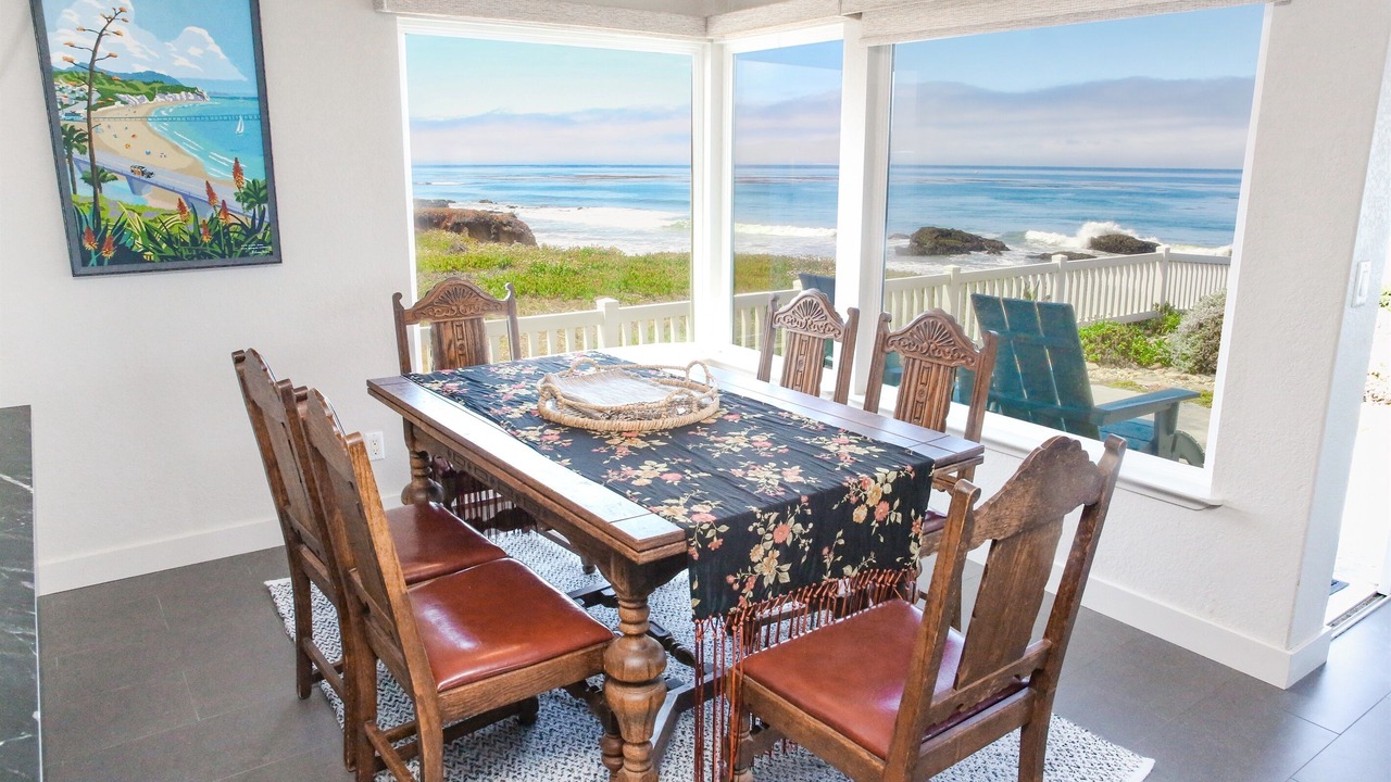 Photo of Bedroom in San Simeon