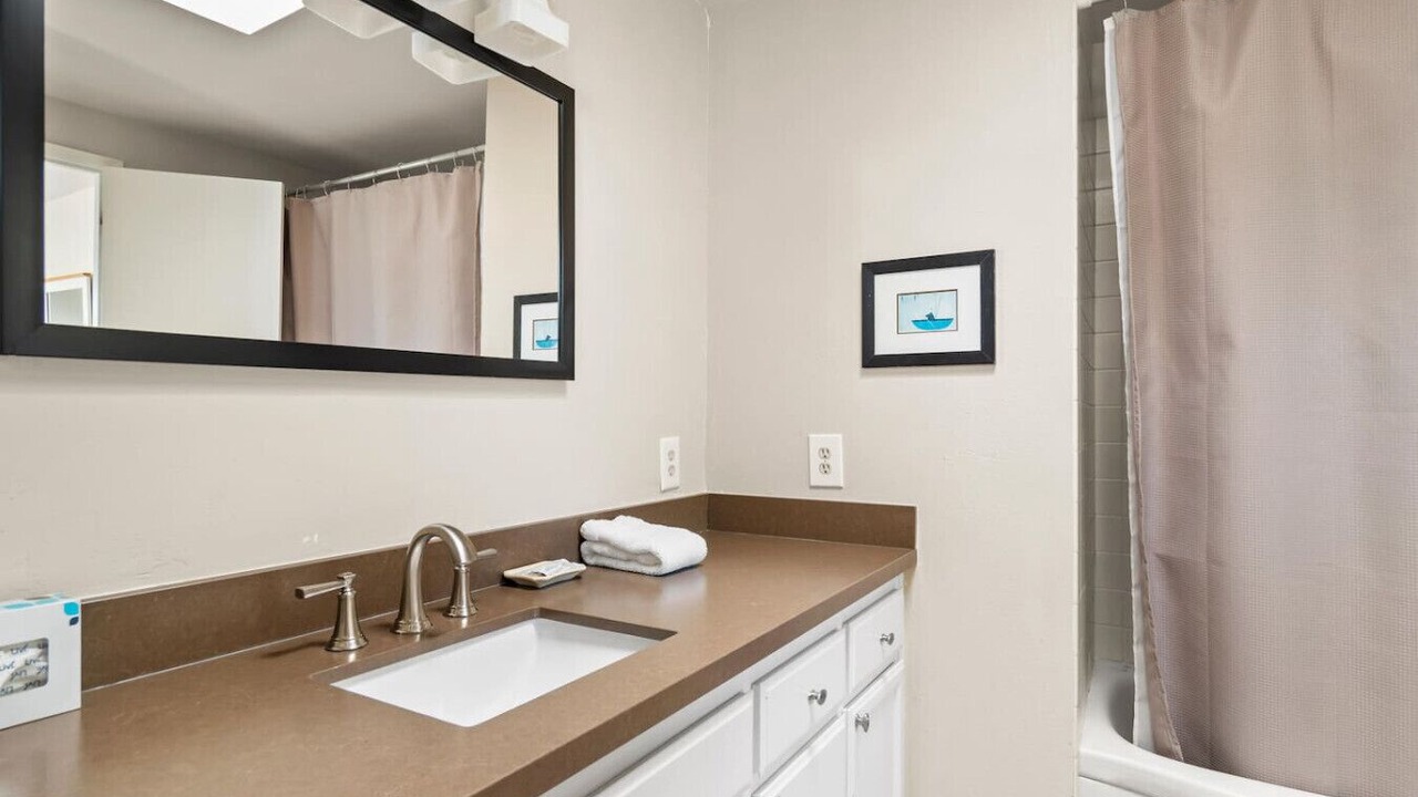 Photo of Bathroom in Park Hill