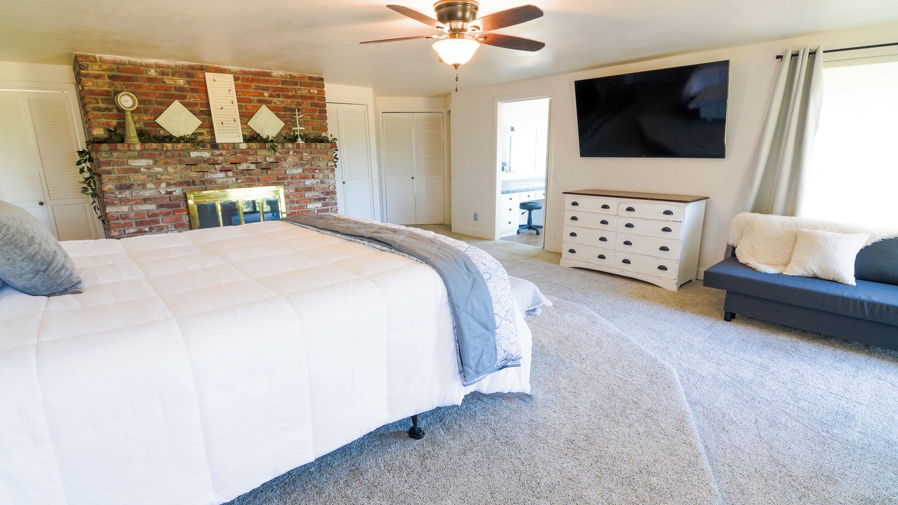 Photo of Bedroom in Apple Hill