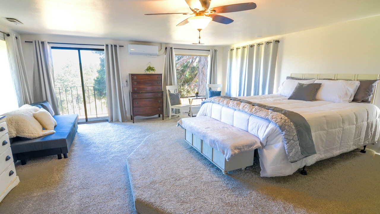 Photo of Bedroom in Apple Hill