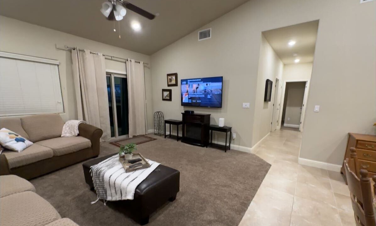 Photo of Livingroom in Merced