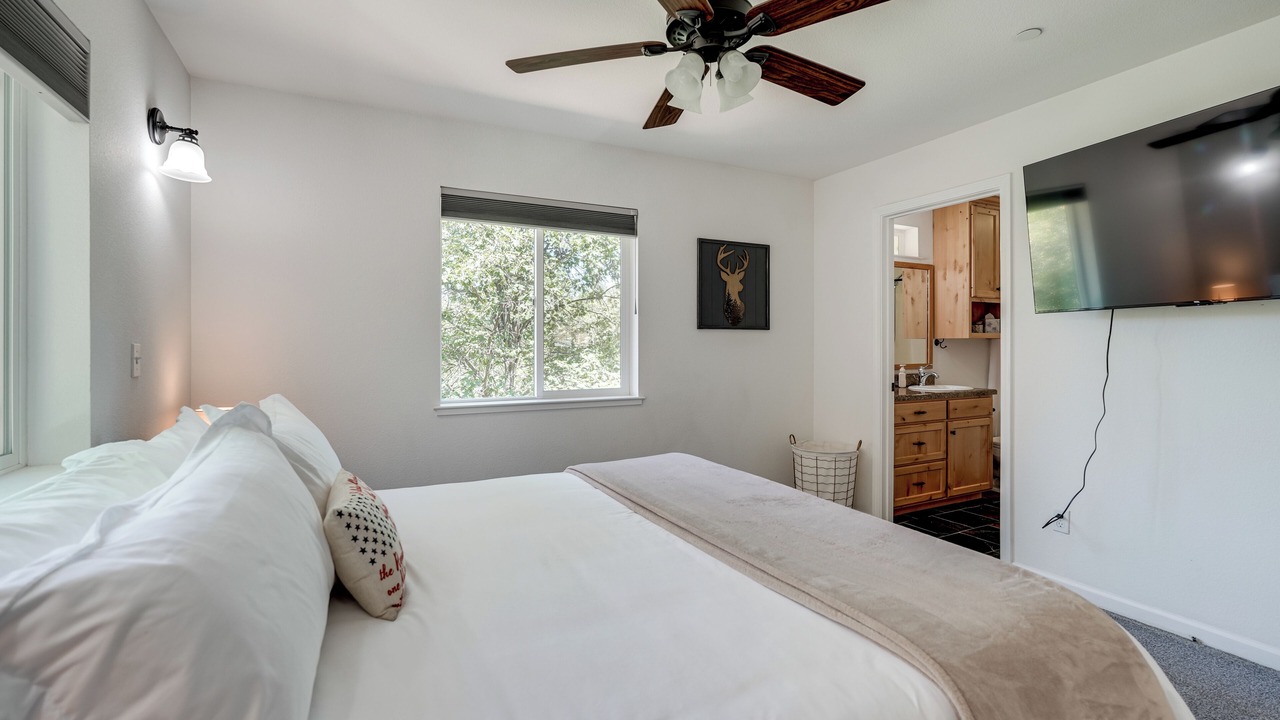 Photo of Bedroom in Twain Harte