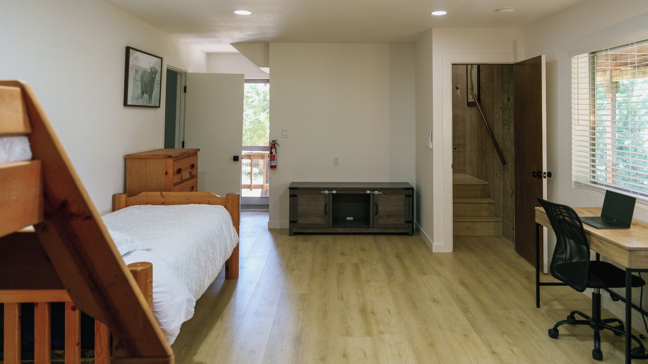 Photo of Bedroom in Mi-Wuk Village
