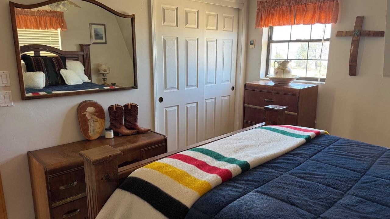 Photo of Bedroom in Weldon