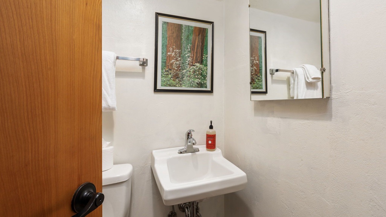 Photo of Bathroom in Sierra Cedars