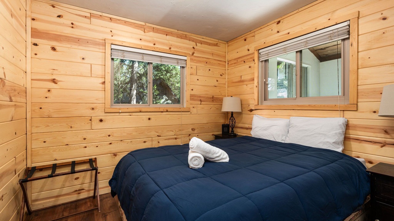 Photo of Bedroom in Sierra Cedars