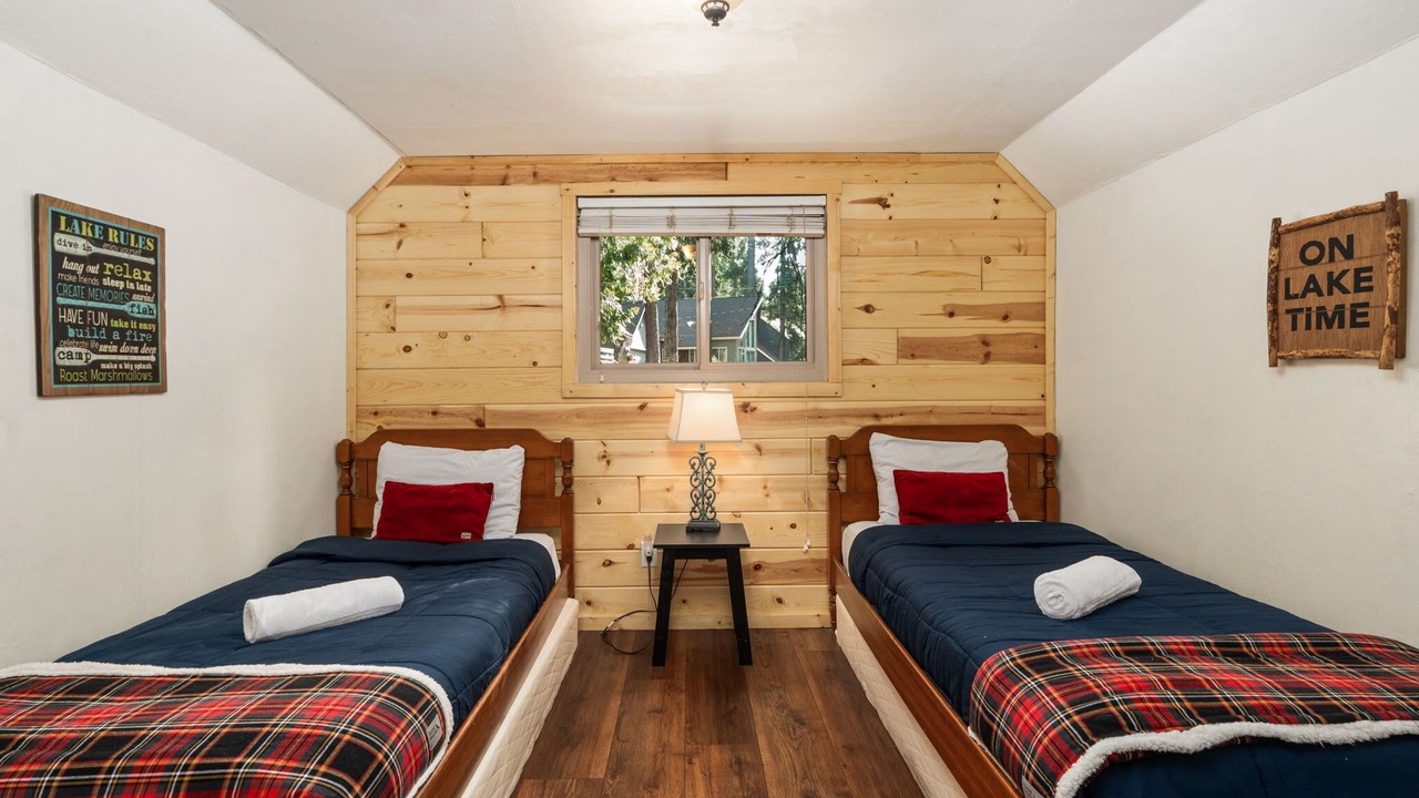 Photo of Bedroom in Sierra Cedars