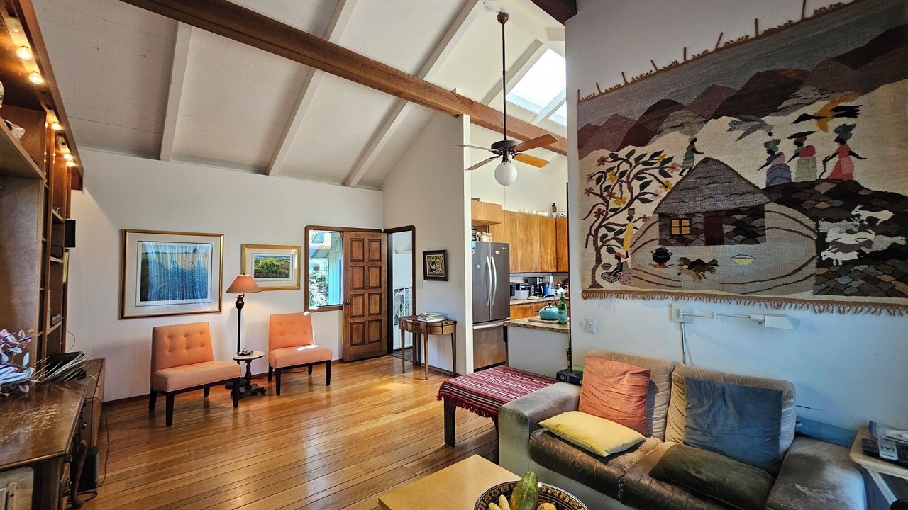 Photo of Livingroom in Picnic Valley