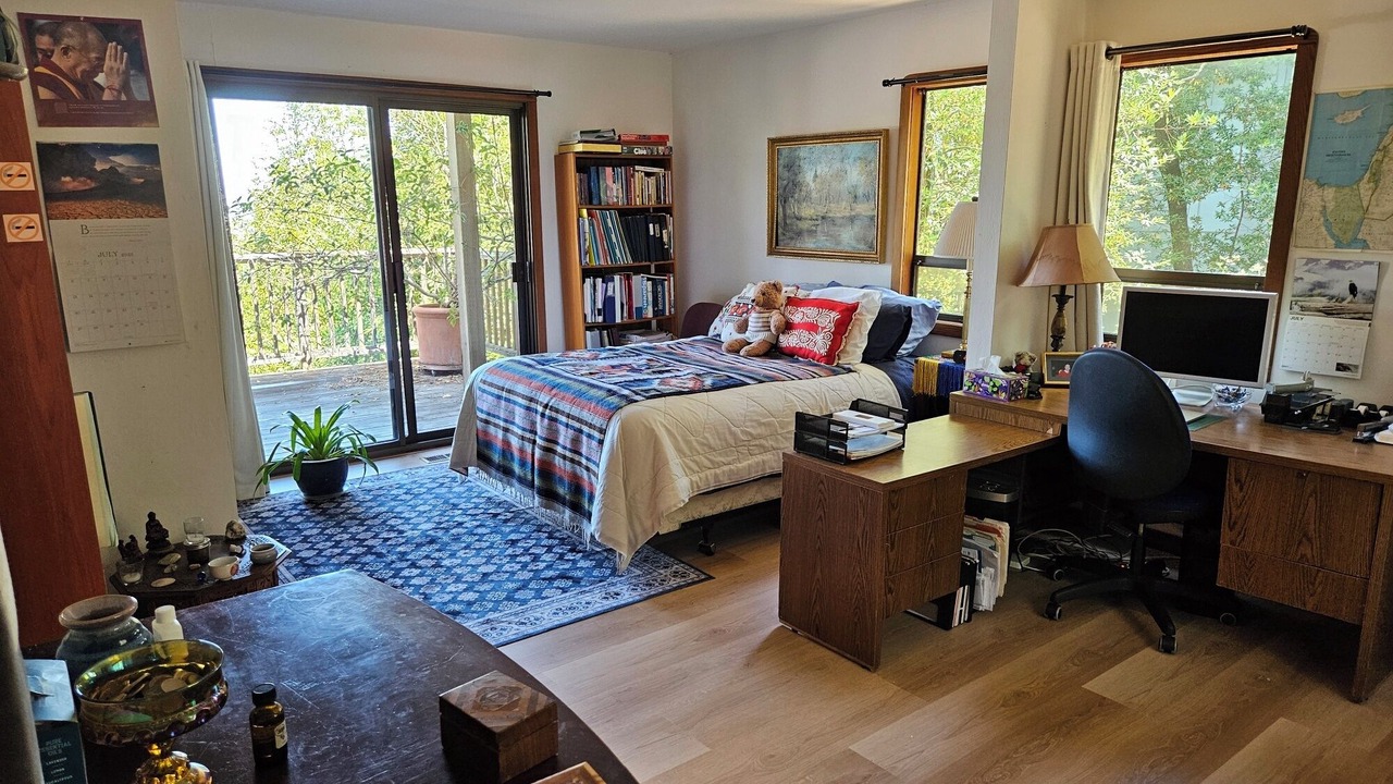 Photo of Bedroom in Picnic Valley