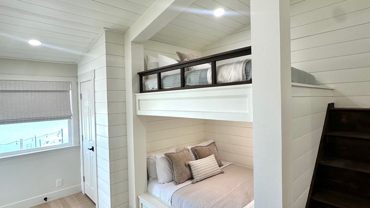 Photo of Bedroom in Discovery Bay
