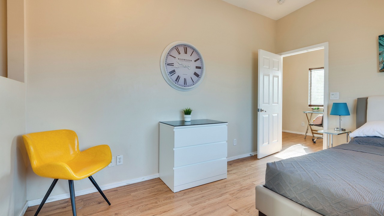 Photo of Bedroom in Mid City