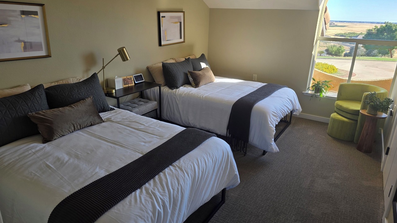 Photo of Bedroom in Raisin