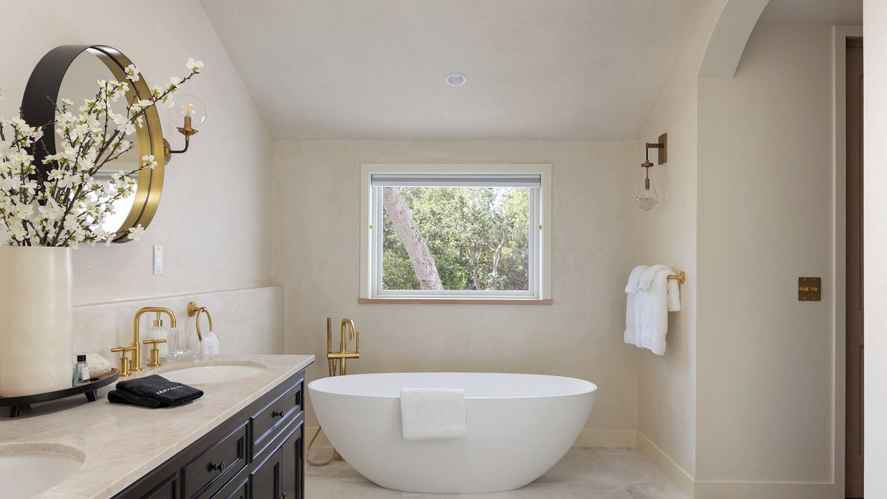 Photo of Bathroom in Del Monte Forest