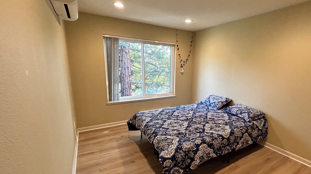 Photo of Bedroom in Willow Glen